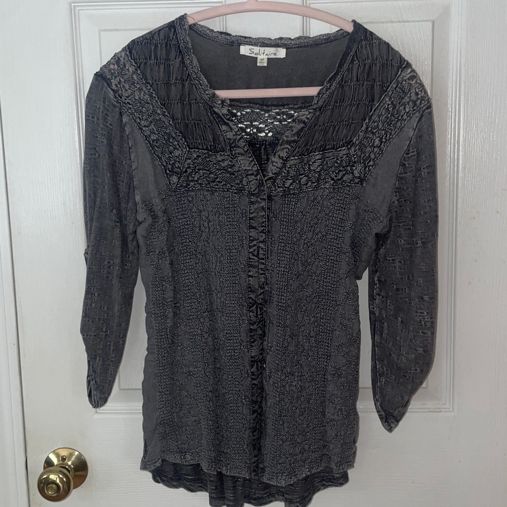 Solitare Boho beautiful Mineral Wash Embroidered Bell Sleeve Top Gray Medium